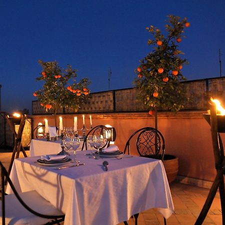 Riad Le Jardin D'Abdou Марракеш Экстерьер фото Rooftop dining at the hotel